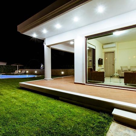 Chania Oasis With Heated Pool Exterior photo